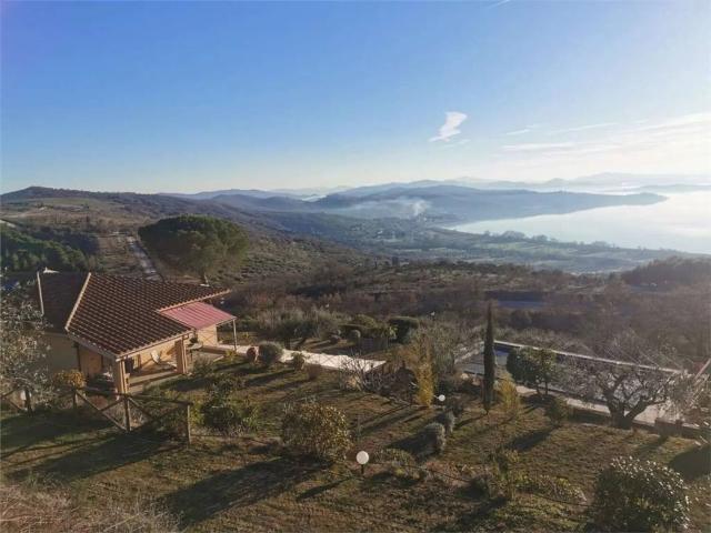 Villa Indipendente in vendita a Cerqueto, Passignano Sul Trasimeno