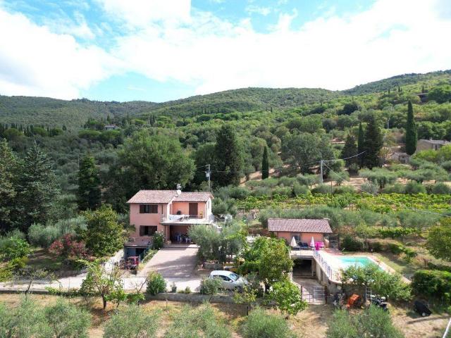 Villa Indipendente in vendita a Passignano Sul Trasimeno, Umbria