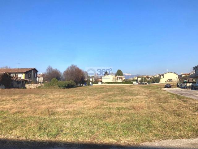 Villa Indipendente in vendita a Passirano, Lombardia