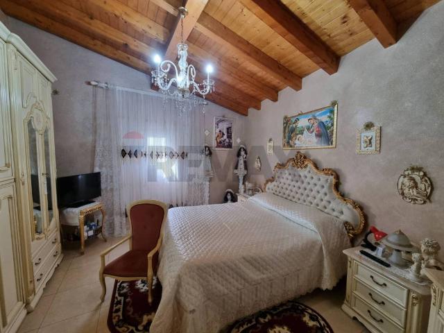 Villa Indipendente in vendita a Santa Marina, Paternò