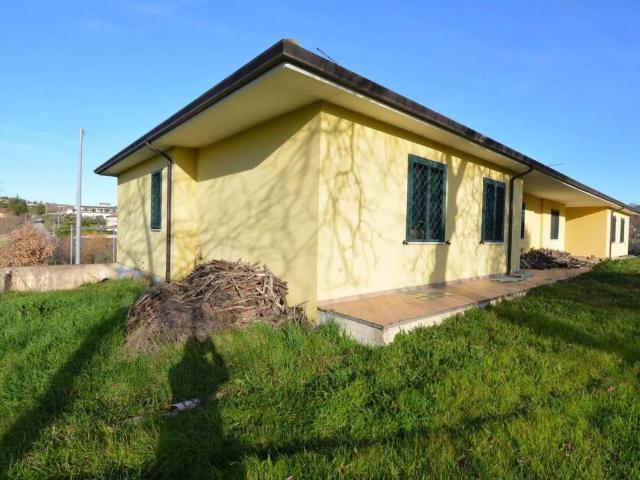 Villa Indipendente in vendita a Paternopoli, Campania