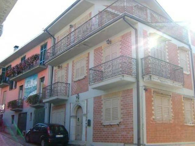 Villa Indipendente in vendita a Paternopoli, Avellino