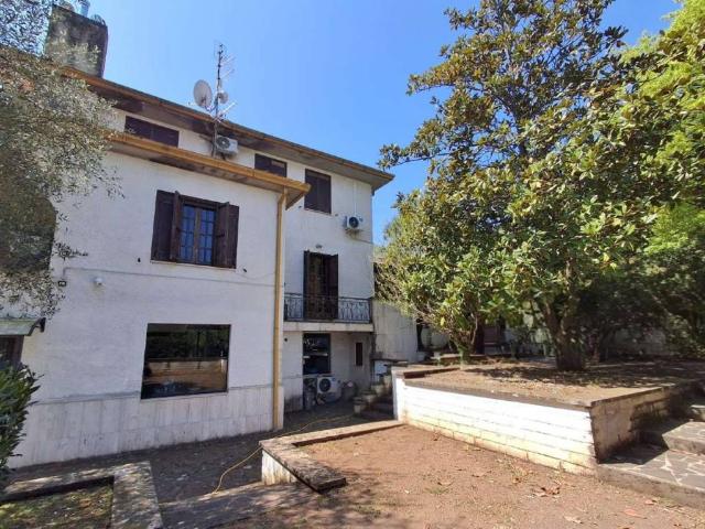 Villa Indipendente in vendita a Patrica, Lazio