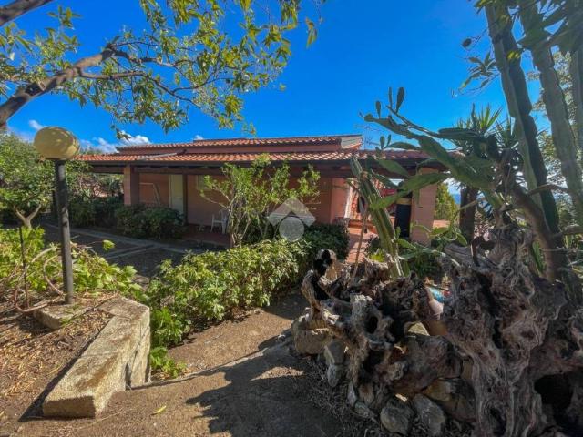 Villa Indipendente in vendita a Patti, Sicilia