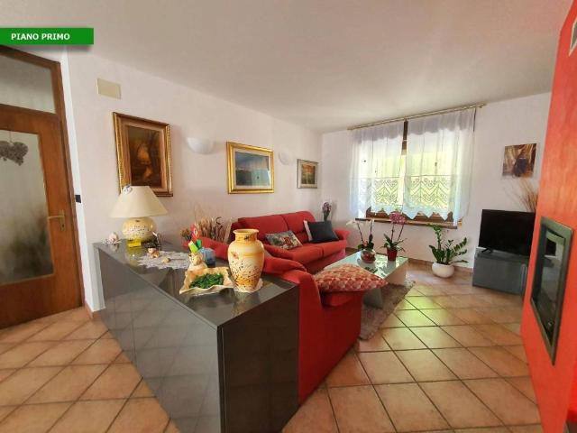 Villa Indipendente in vendita a Paularo, Friuli-Venezia Giulia