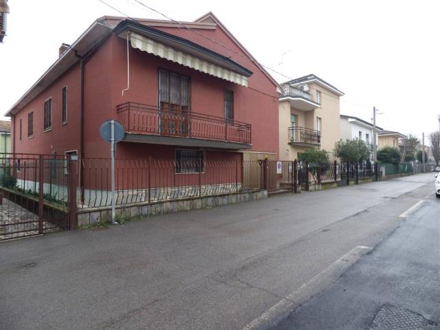 Villa Indipendente in vendita a Paullo, Lombardia