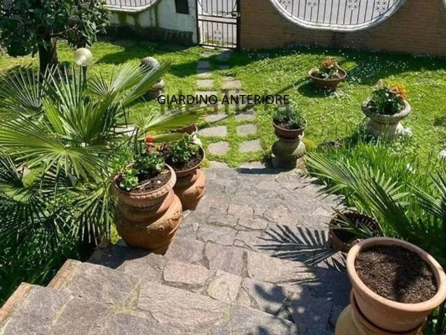 Villa Indipendente in vendita a Paullo, Lombardia