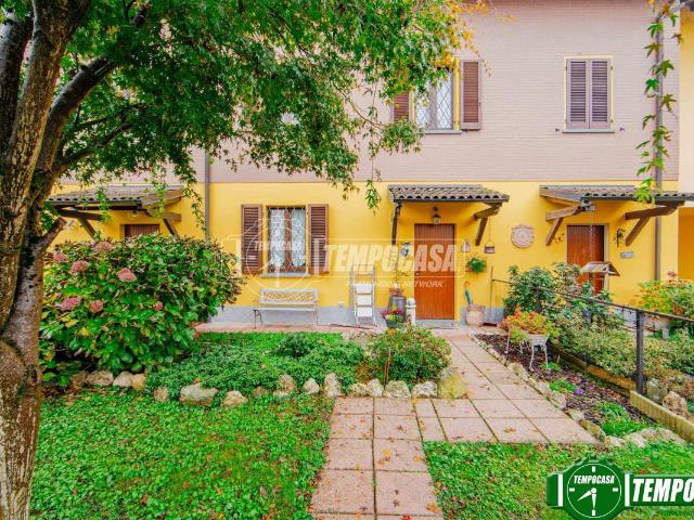 Villa Indipendente in vendita a Cascina Morona, Pavia