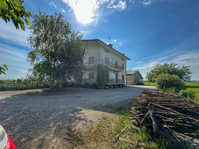 Villa Indipendente in vendita a Pavia Di Udine, Friuli-Venezia Giulia