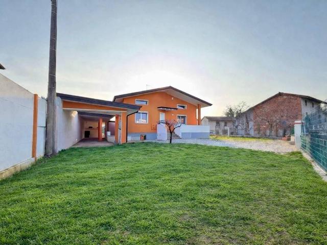 Villa Indipendente in vendita a Pavia Di Udine, Friuli-Venezia Giulia