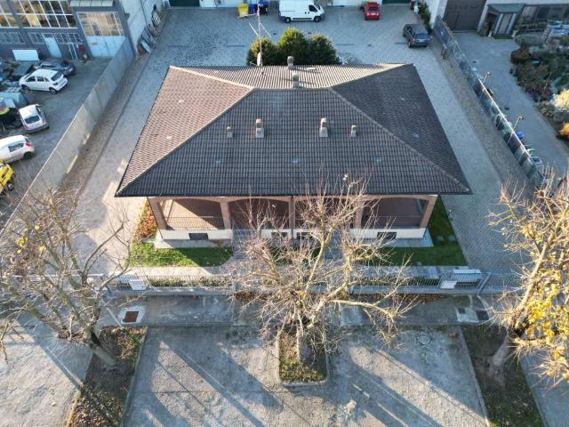 Villa Indipendente in vendita a Cascina Madonnina, Pavia