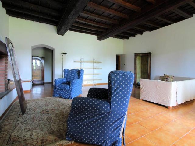 Villa Indipendente in vendita a Pavia, Lombardia
