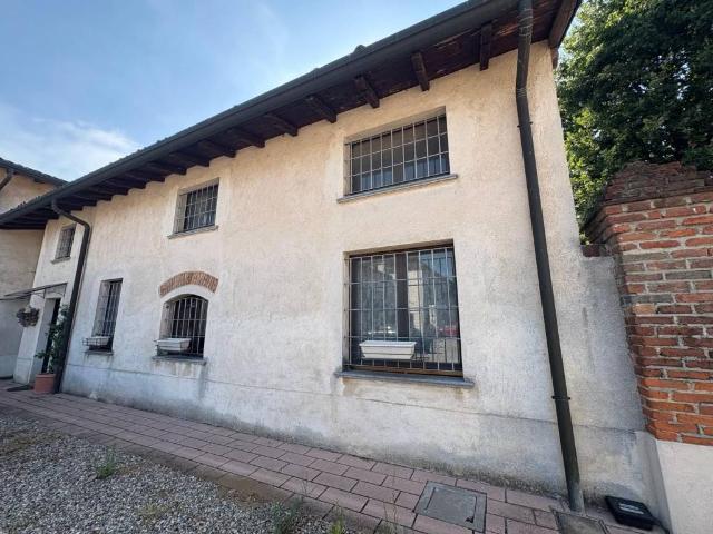 Villa Indipendente in vendita a Cascina Madonnina, Pavia