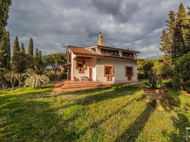 Villa Indipendente in vendita a Peccioli, Toscana