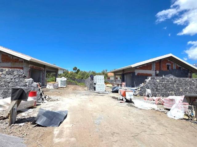 Villa Indipendente in vendita a Pedara, Sicilia