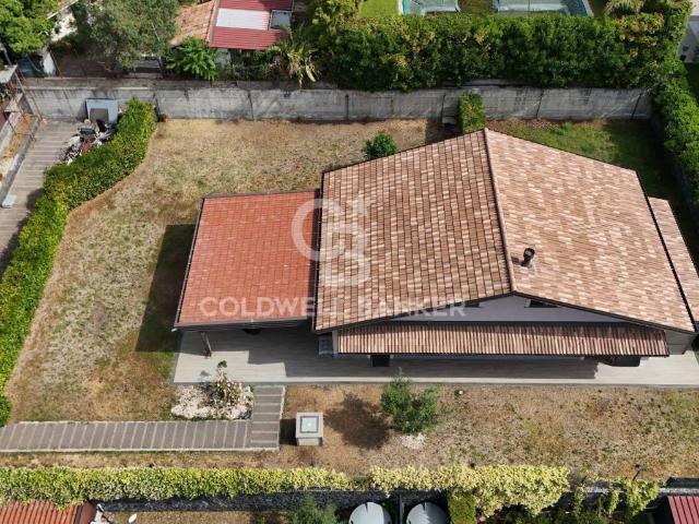 Villa Indipendente in vendita a Pedara, Sicilia