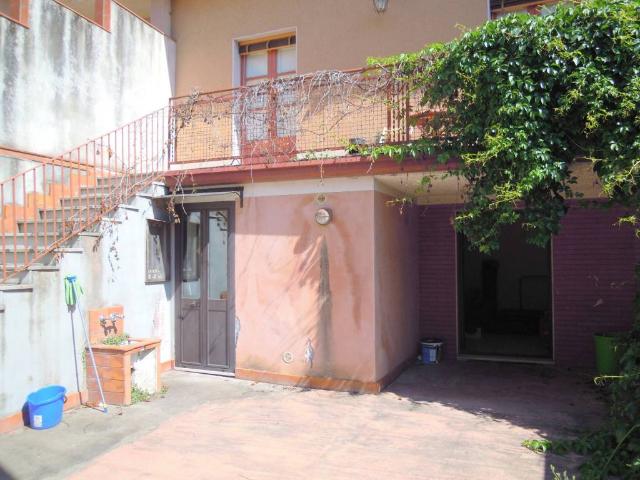 Villa Indipendente in vendita a Pedara, Sicilia