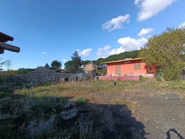 Villa Indipendente in vendita a Pedara, Sicilia