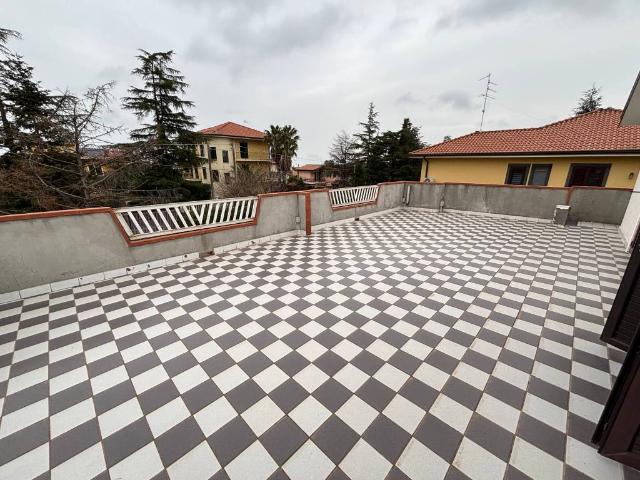 Villa Indipendente in vendita a Pedara, Catania