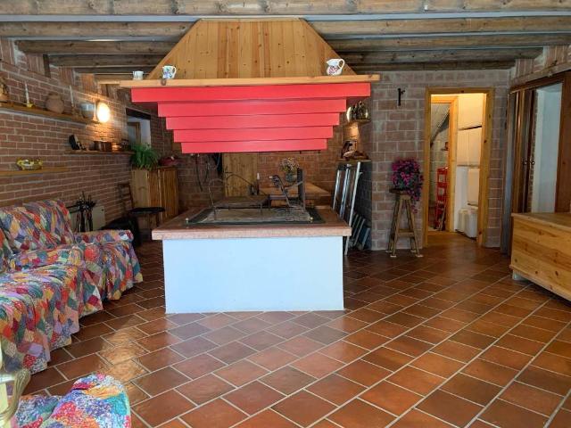 Villa Indipendente in vendita a Pedavena, Veneto