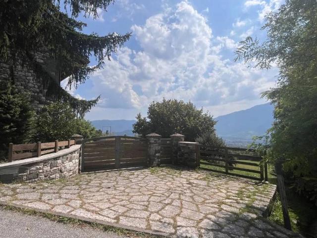 Villa Indipendente in vendita a Pedavena, Veneto