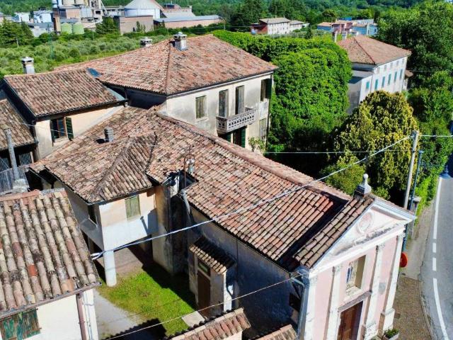 Villa Indipendente in vendita a Fonte, Pederobba