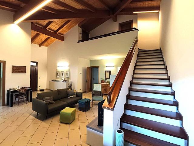 Villa Indipendente in vendita a Pegognaga, Lombardia
