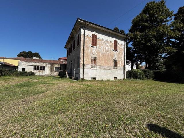 Villa Indipendente in vendita a Pegognaga, Lombardia