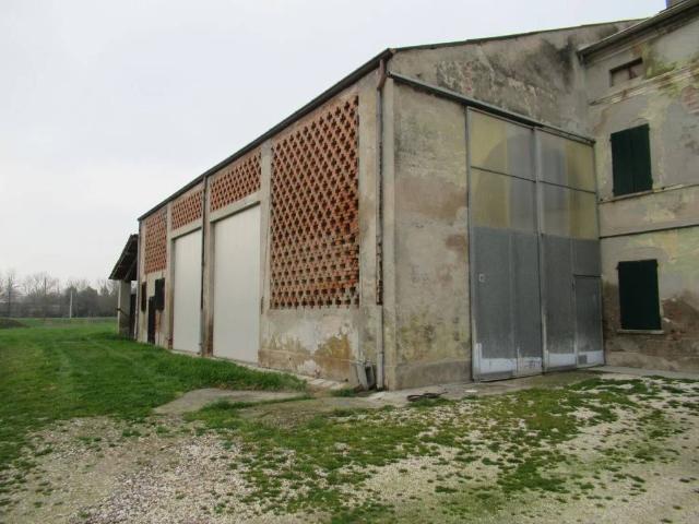 Villa Indipendente in vendita a Pegognaga, Lombardia