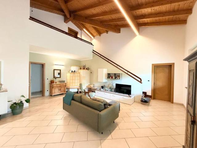 Villa Indipendente in vendita a Pegognaga, Lombardia