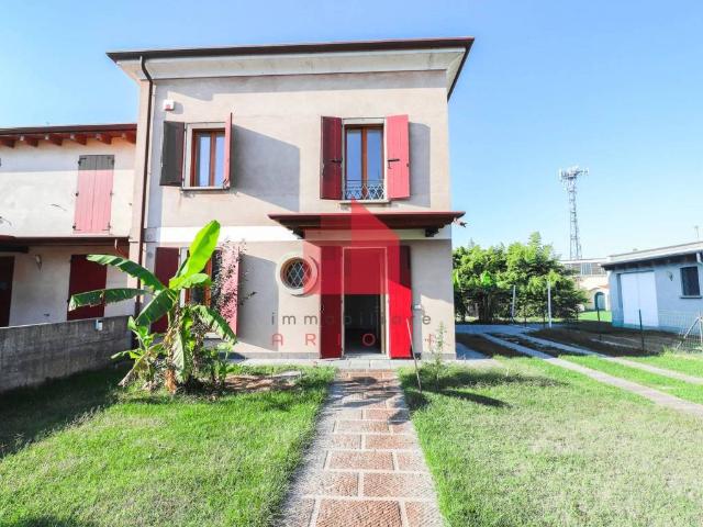 Villa Indipendente in vendita a Fornasotto, Pegognaga