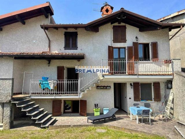 Villa Indipendente in vendita a Peia, Lombardia