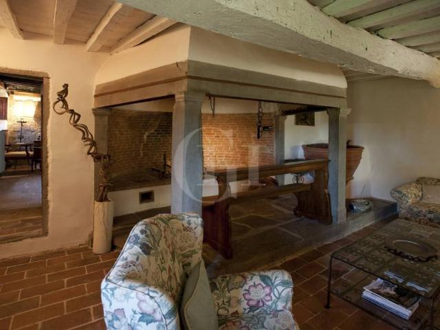 Villa Indipendente in vendita a Unione di Comuni Valdarno e Valdisieve, Pelago