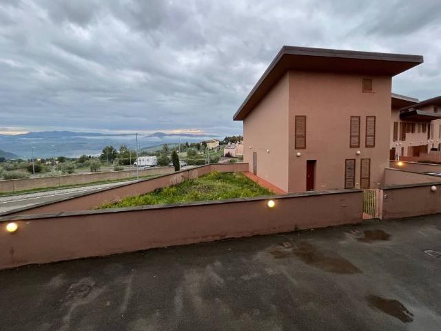 Villa Indipendente in vendita a Unione di Comuni Valdarno e Valdisieve, Pelago
