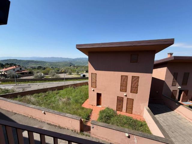 Villa Indipendente in vendita a Unione di Comuni Valdarno e Valdisieve, Pelago