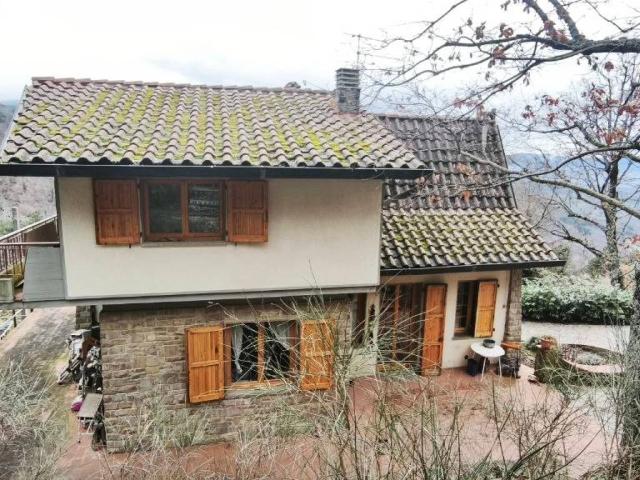 Villa Indipendente in vendita a Unione di Comuni Valdarno e Valdisieve, Pelago