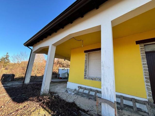 Villa Indipendente in vendita a Iggio, Reggio Emilia