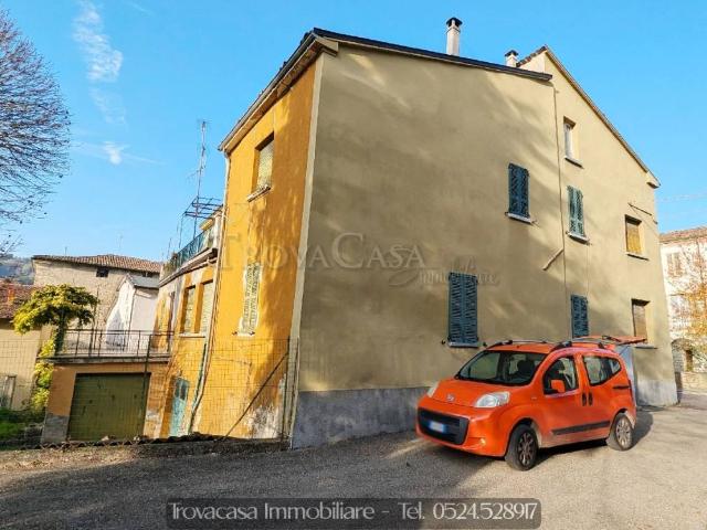 Villa Indipendente in vendita a Iggio, Reggio Emilia