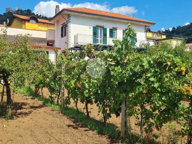 Villa Indipendente in vendita a Pellezzano, Salerno