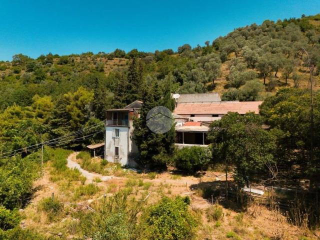 Villa Indipendente in vendita a Cologna, Pellezzano