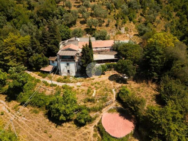 Villa Indipendente in vendita a Cologna, Pellezzano