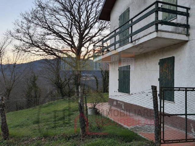 Villa Indipendente in vendita a Capriano, Pennabilli