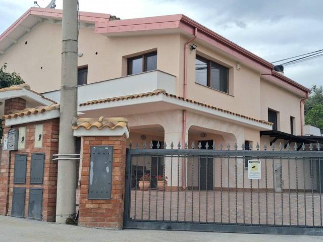 Villa Indipendente in vendita a Penne, Abruzzo