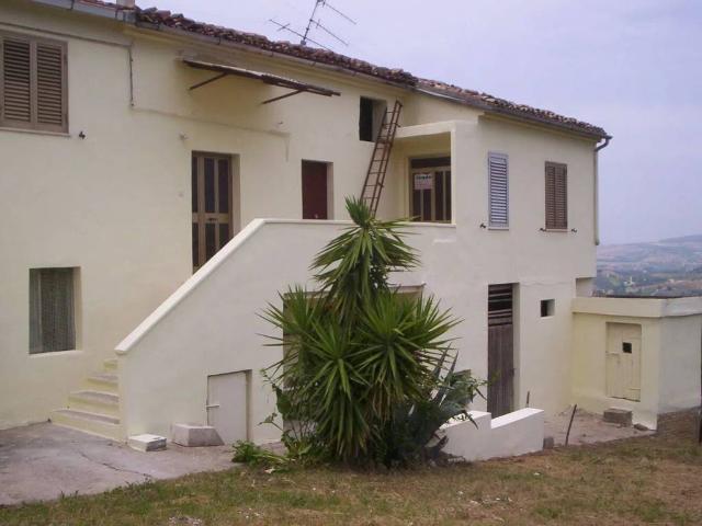 Villa Indipendente in vendita a Penne, Abruzzo