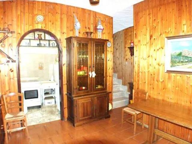 Villa Indipendente in vendita a Pereto, Abruzzo