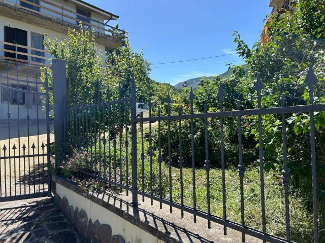 Villa Indipendente in vendita a Pereto, Abruzzo