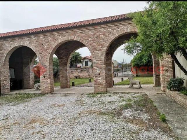 Villa Indipendente in vendita a Pernumia, Veneto