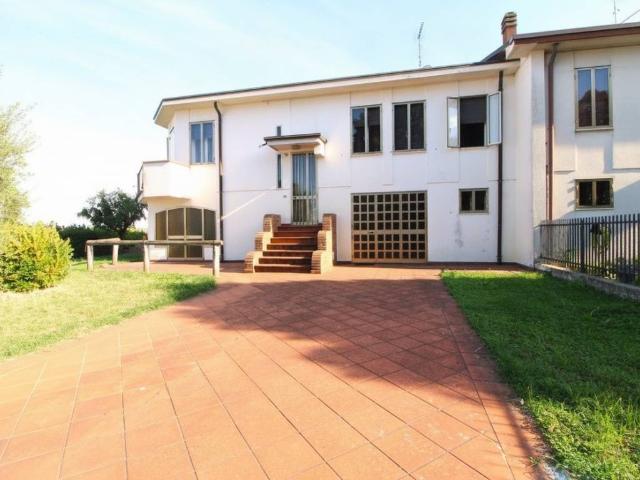 Villa Indipendente in vendita a Pernumia, Padova