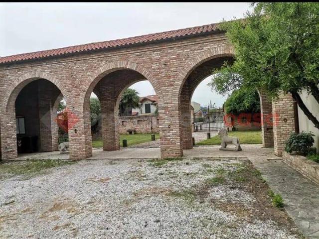 Villa Indipendente in vendita a Pernumia, Veneto