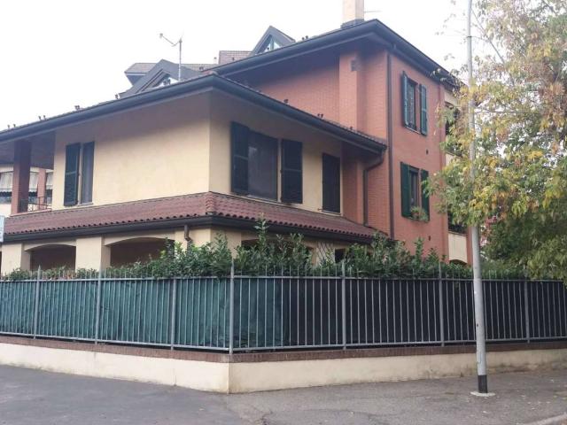 Villa Indipendente in vendita a Cassina del Pero, Pero